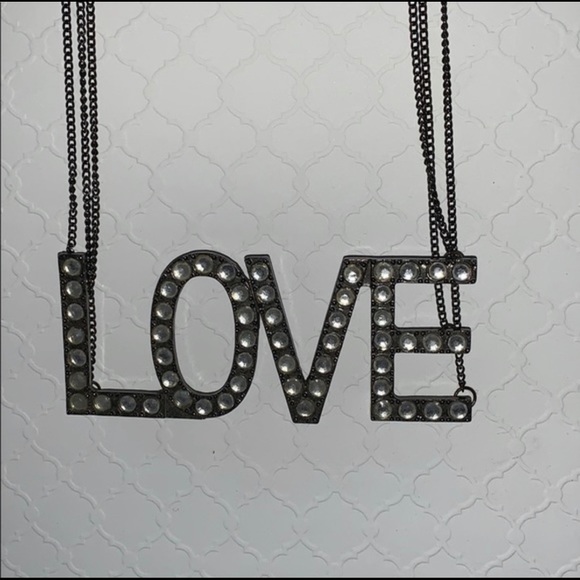 🔥”LOVE” Rhinestone Necklace - Picture 4 of 5